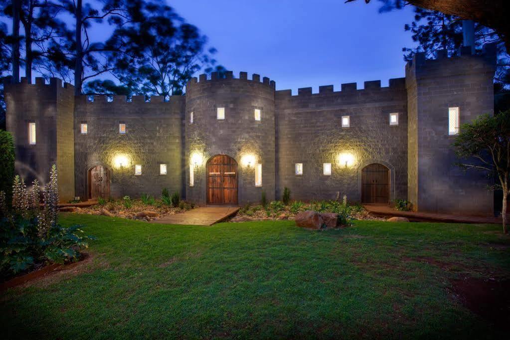 Hotel The Castle On Tamborine Mount Tamborine Esterno foto